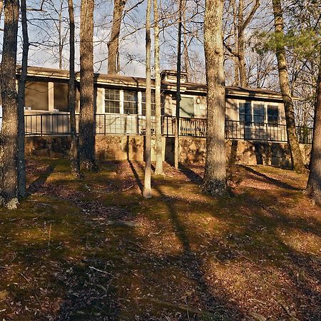 Lake Cumberland State Resort Park Jamestown Exterior foto